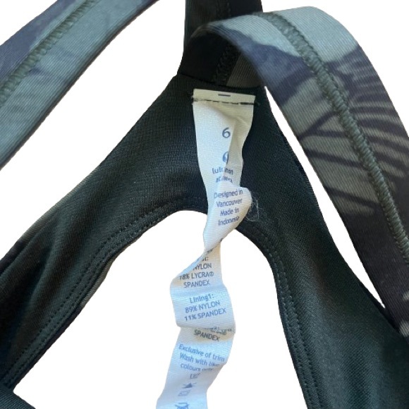 Lululemon Wrap It Up Tank Biggie So Fly Butterfly Fatigue Green Black 6 - Picture 9 of 9